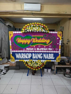 Papan Bunga di Gandaria Utara