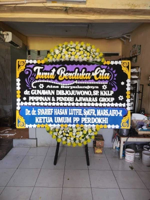 Papan Bunga di Gandaria Utara